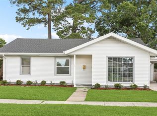 42 Tulip Dr, Gretna, LA 70053