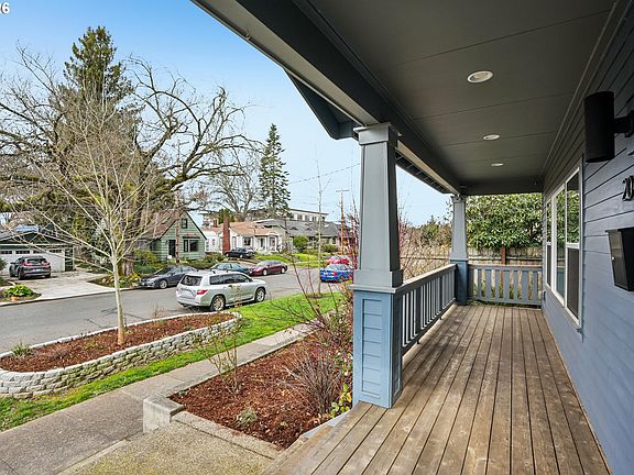 2nd image of 2046 SE 51st Ave