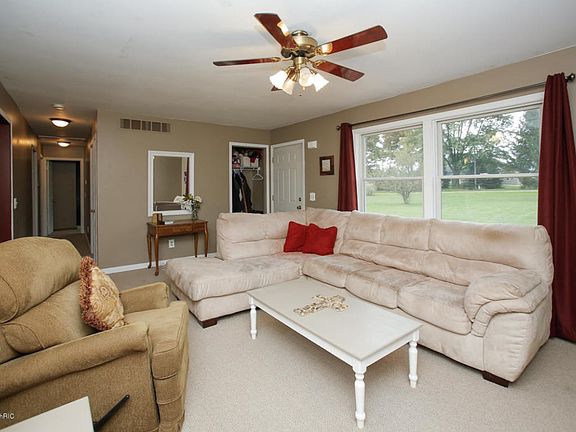 12392 south 39th st-104