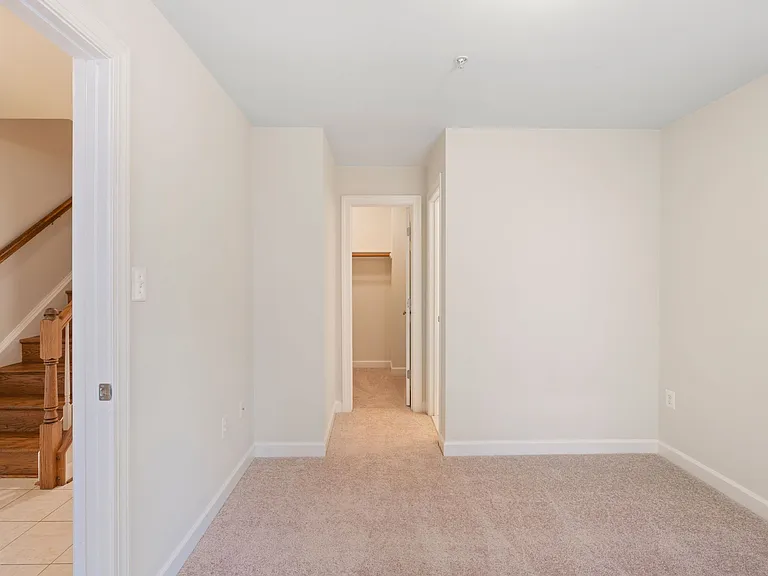 788 N Wakefield St — Photo 25