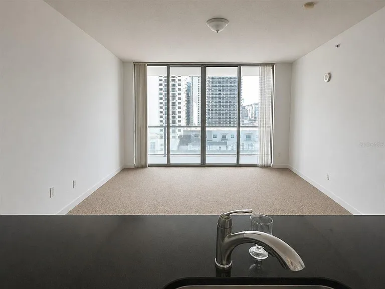 1111 SW 1st Ave #1924 — Photo 3