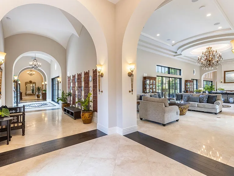 4520 Kahala Ave — Photo 11