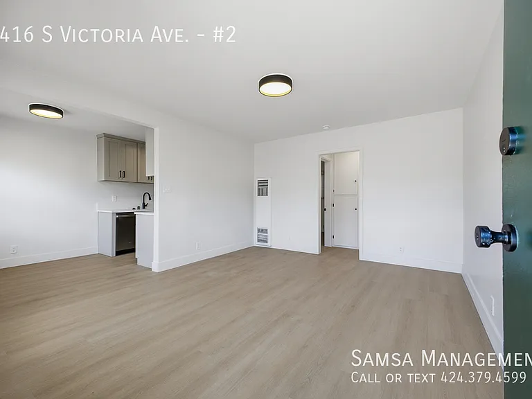 6416 S Victoria Ave #2 — Photo 4
