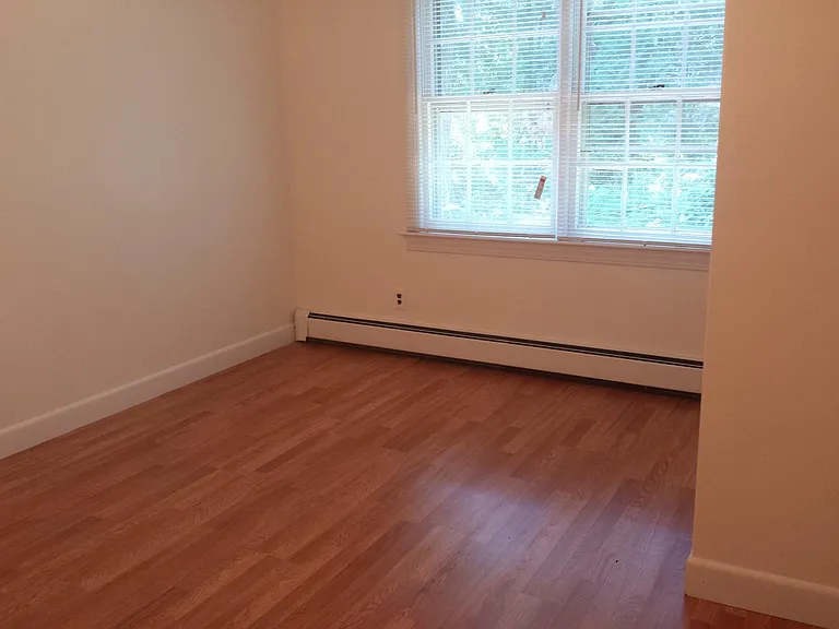 342 Conant Rd — Photo 6