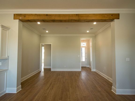 3rd image of 110 Sonoma Ct