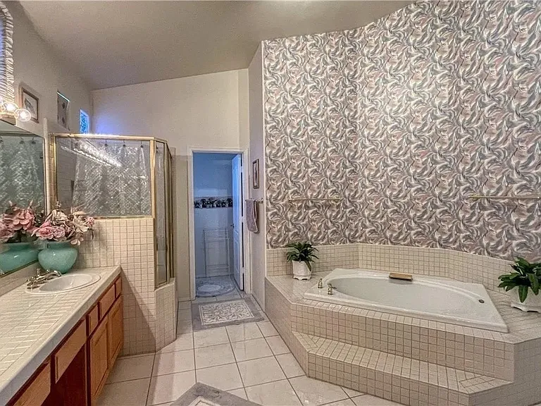 1609 Windsford Cir — Photo 11