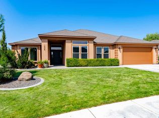 1825 Sunshine Ave, West Richland, WA 99353