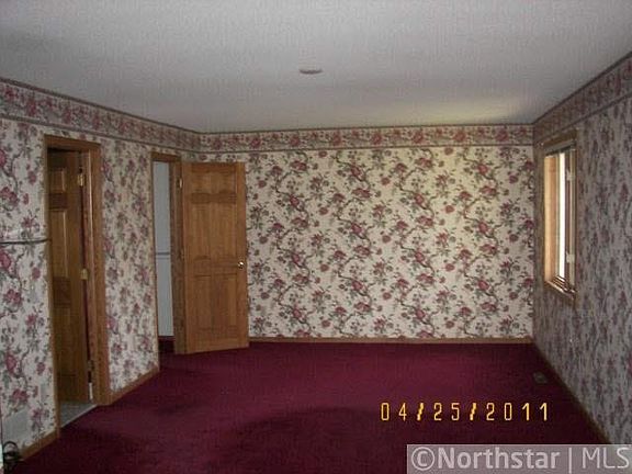 3rd image of 1371 Creek Park Lane