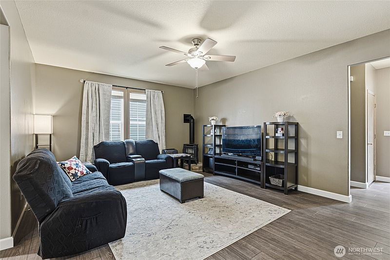 3rd image of 8429 14th Avenue SE