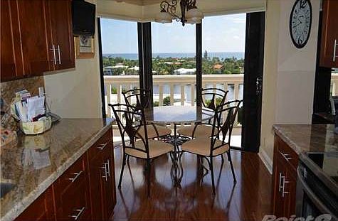 4th image of 20281 E Country Club Dr APT 712