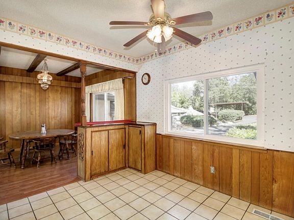 5th image of 8721 Mountain Ave