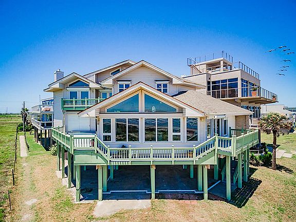 2nd image of 13214 Bermuda Beach Dr