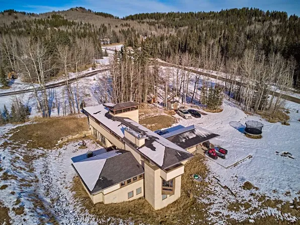 31 E Williams Pl, Rocky View County, AB T0L 0K0