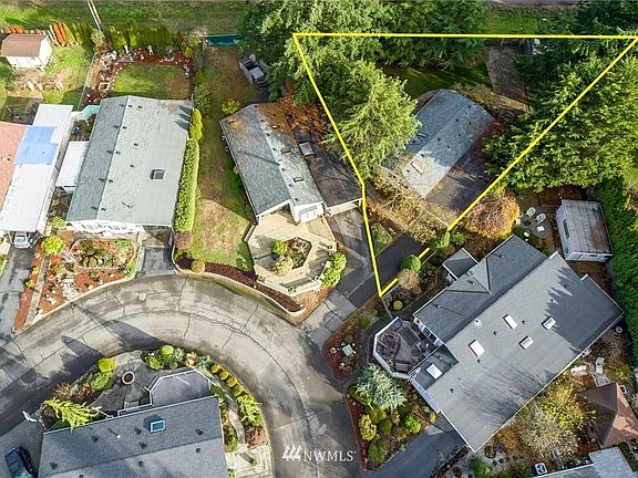 4th image of 19125 101st Avenue Ct E