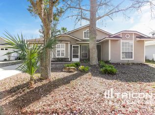 1736 Dorset Dr, Mount Dora, FL 32757