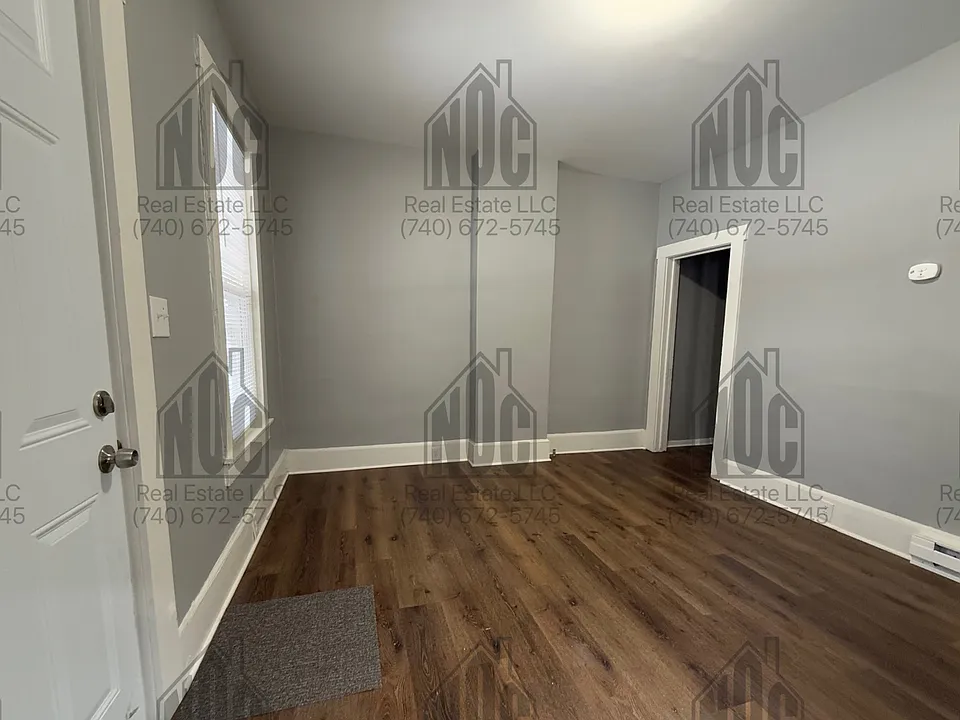 612-614 Roosevelt Ave #612