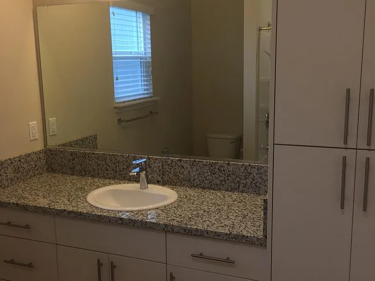 2112 Nord Ave #2 — Photo 13