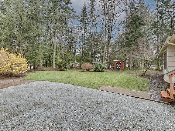 3rd image of 13627 38th Ave NW