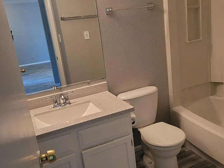 2401 N West St #207 — Photo 8