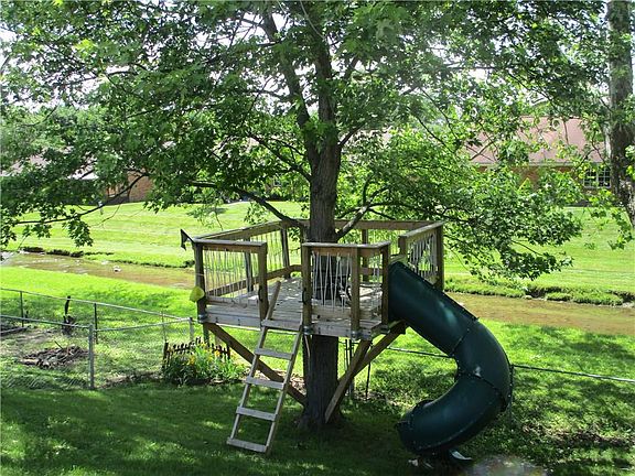 4th image of 7529 Rustic Woods Dr