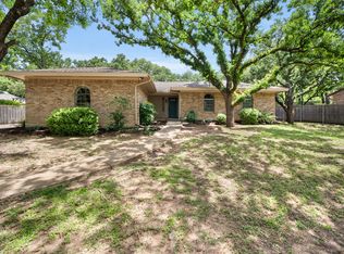 5711 Trail Lake Dr, Arlington, TX 76016