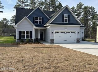 619 Longleaf Rd, Aberdeen, NC 28315