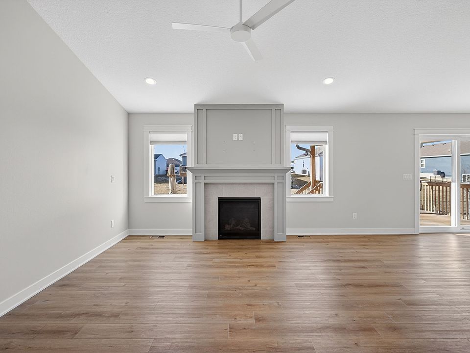 3314 9th Ave SW, Altoona, IA 50009 | Zillow