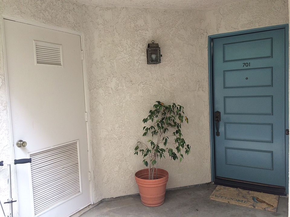 1st image of 701 Island View Cir
