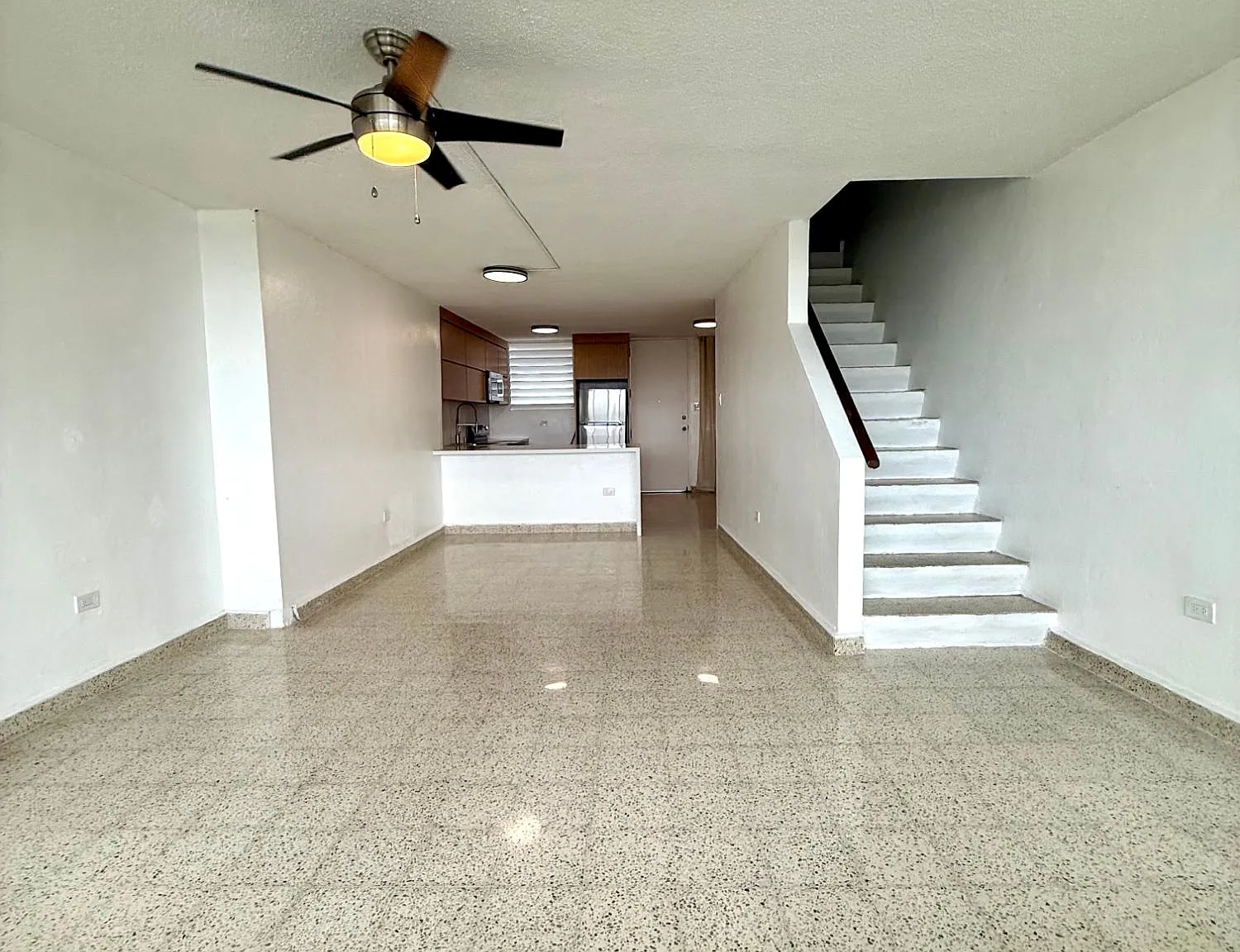 El Monte Sur (Condominio) — Photo 2