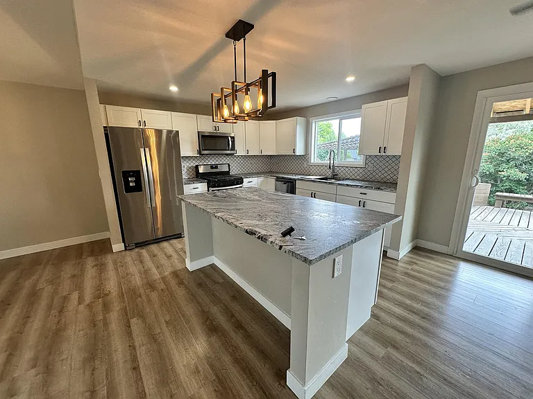 7628 S Eaton Way — Photo 6