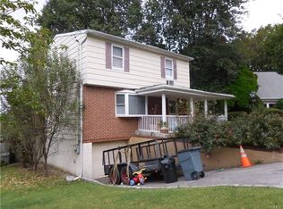 65 Sunset Dr, Yonkers, NY 10704