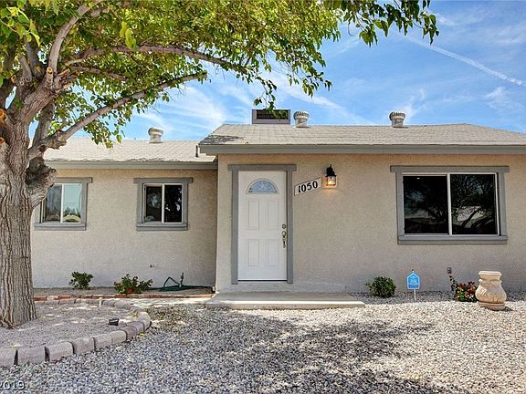 3rd image of 1050 E Hassett Ave