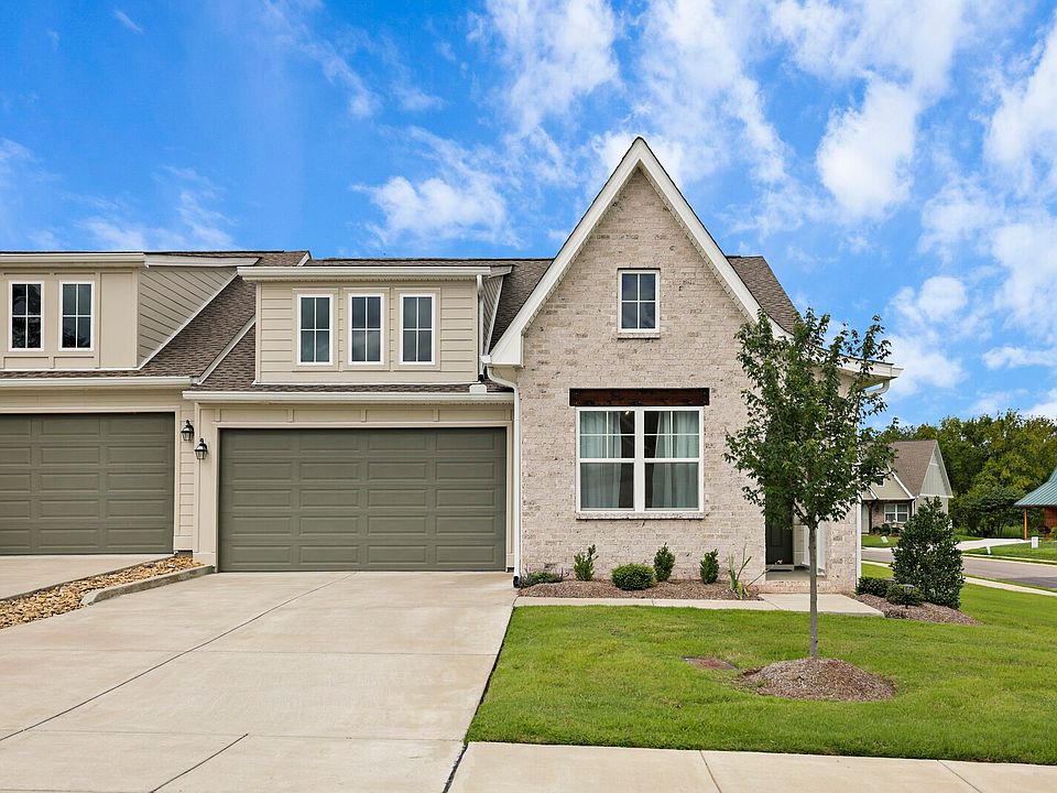 1st image of 519 Byres Ct