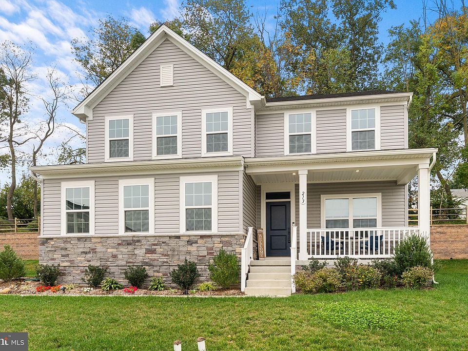 1st image of 213 Sloan Dr