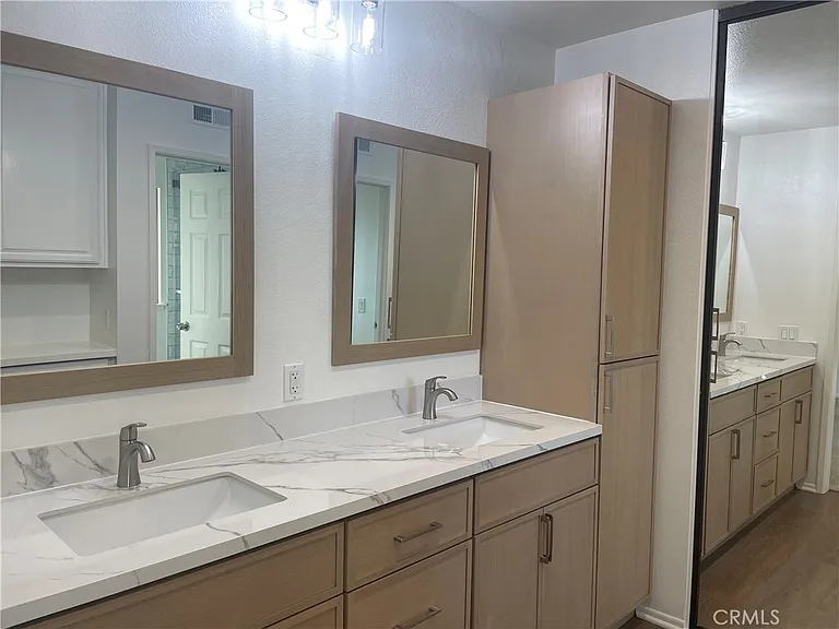 33655 Breakwater Dr #33655 — Photo 6