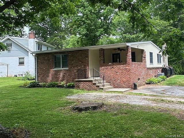 1st image of 15 Roanoke Road