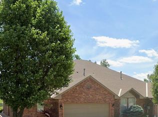 12007 Ashford Dr, Yukon, OK 73099