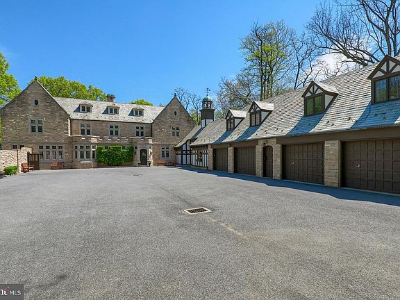 3rd image of 80 School House Rd