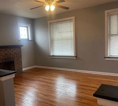 4th image of 5017 S Grand Blvd Floor 2
