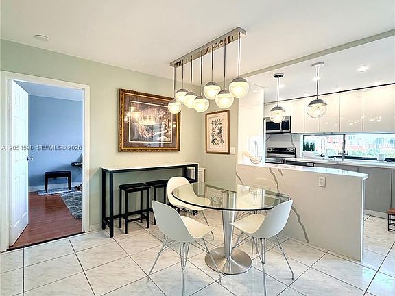 5th image of 17021 N Bay Rd APT 802