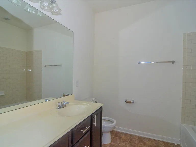 15207 Keystone Bend Ln — Photo 13