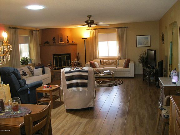 3rd image of 1057 N Abrego Dr