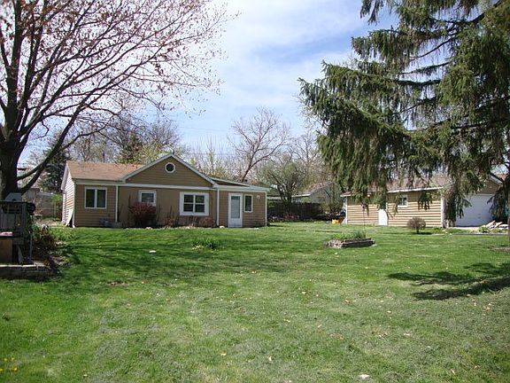 2nd image of 33688 N Oakland Dr