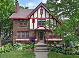 316 2nd St NW, Faribault, MN 55021