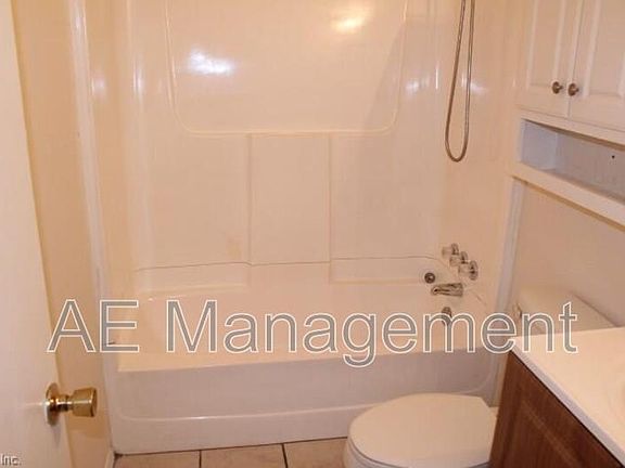 5th image of 1556 Darren Cir