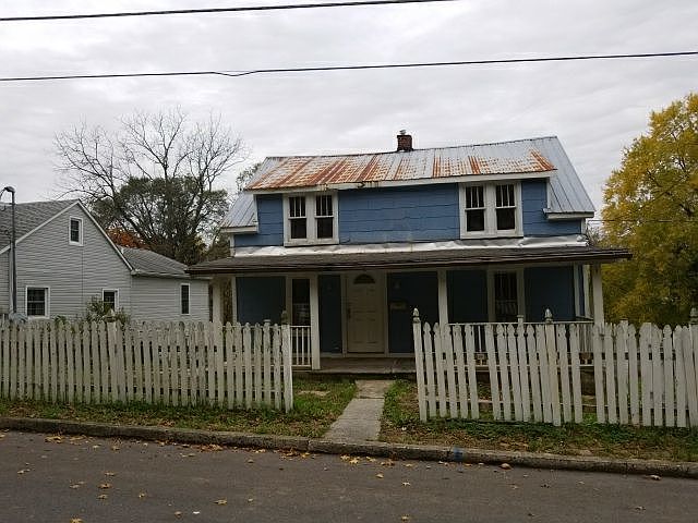 1st image of 226 N Linden Ave
