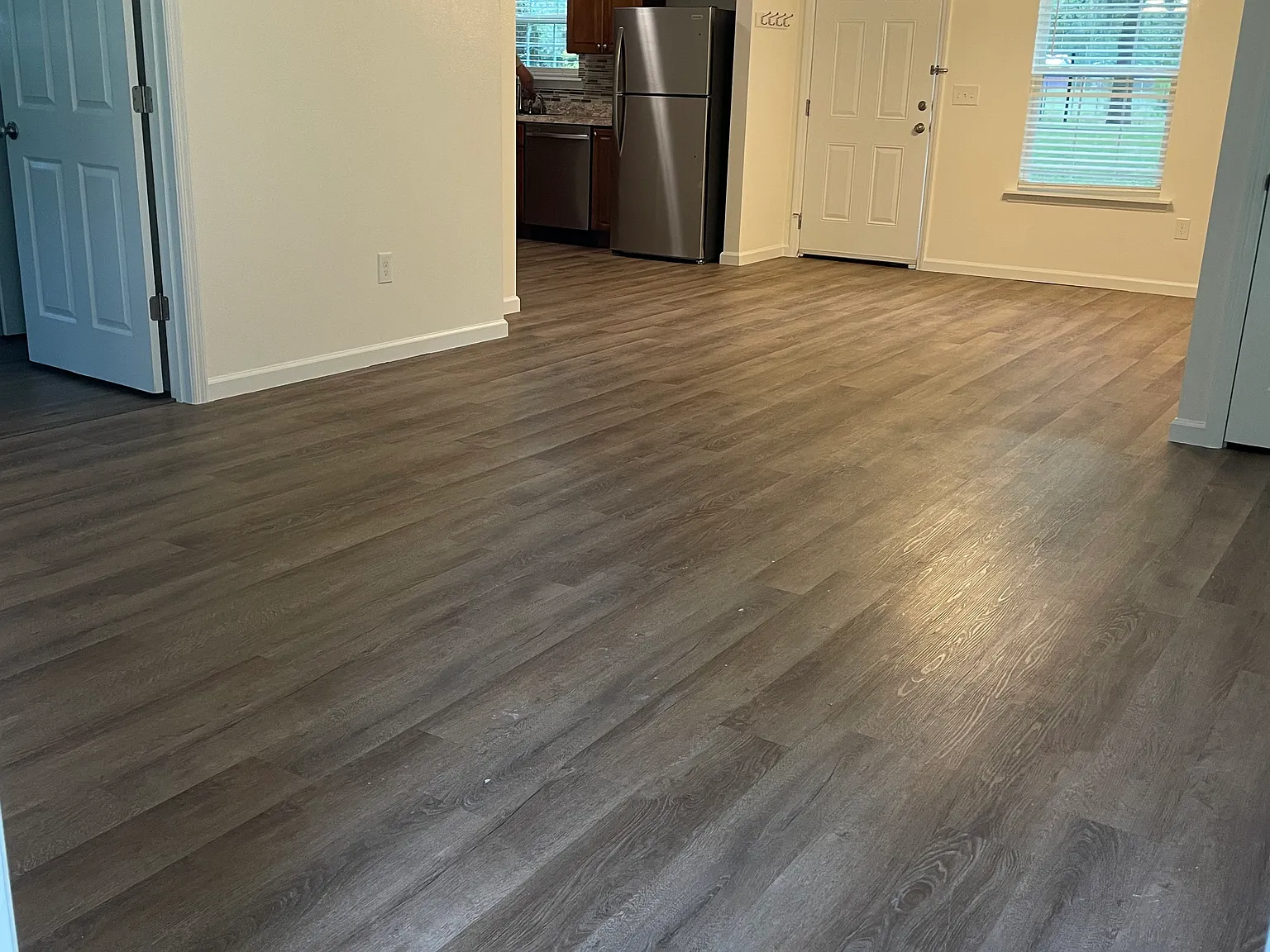 3 bed, 1162 sqft, $1,800 — Photo 2