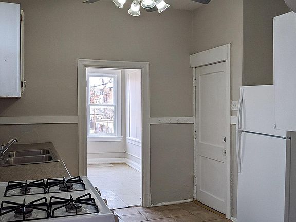 3rd image of 2613 Cherokee St #2W