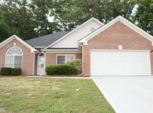 573 Mountain Oaks Pkwy, Stone Mountain, GA 30087