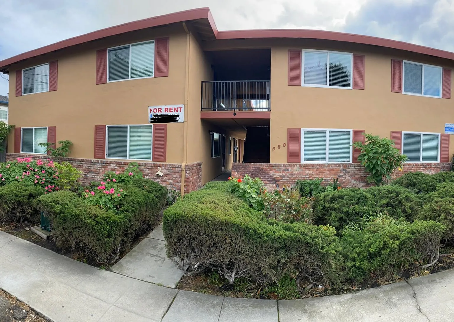 580 Columbia Ave — Photo 1